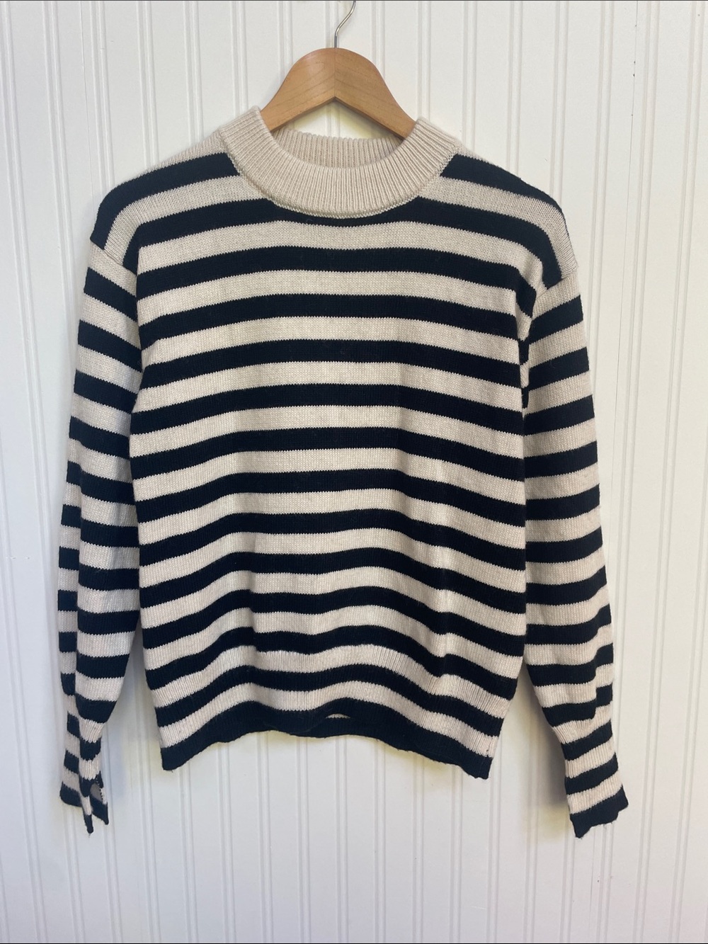 Striped Black and Cream Crewneck Wool Blend Sweater Women’s Size M